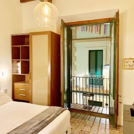 Cozy Studio With Balcony In The Best Place Lägenhet Sitges Exteriör bild